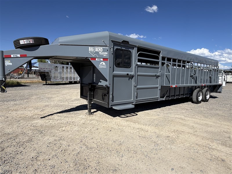 2027 Big Bend 28' Trainer Tack Combo