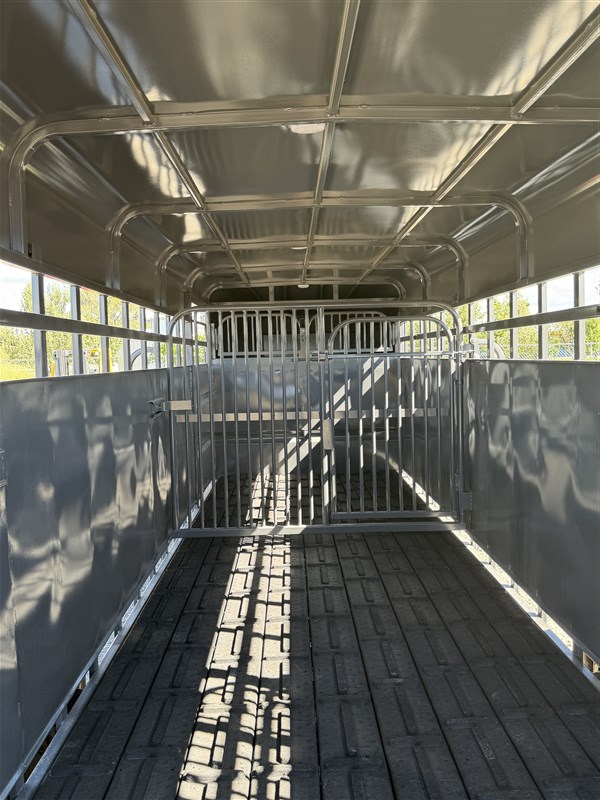 Trailer Photo 6