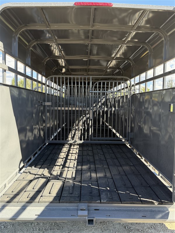 Trailer Photo 7