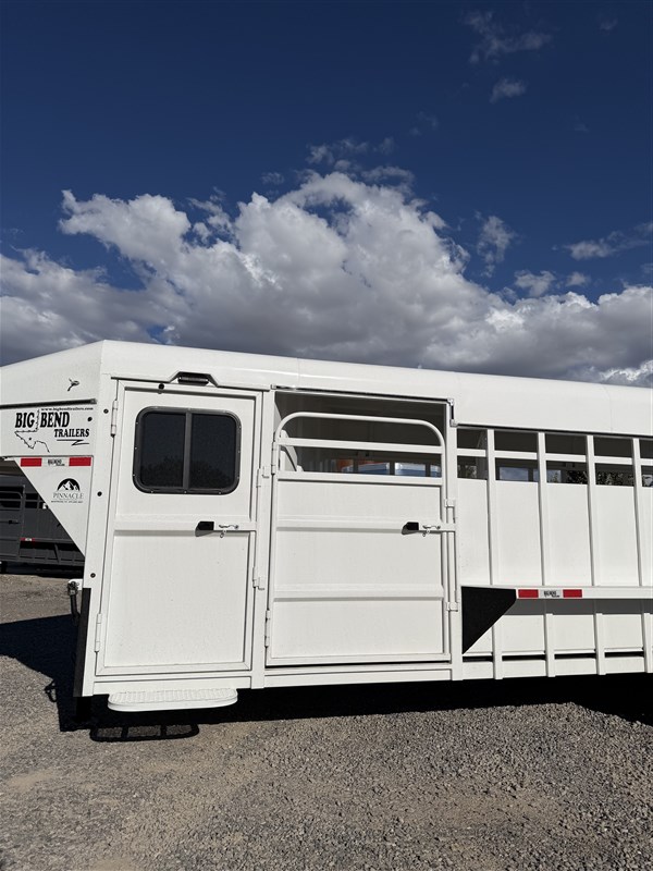 Trailer Photo 12