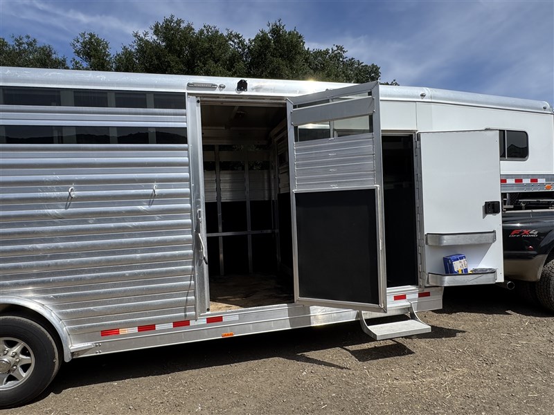 Trailer Photo 6