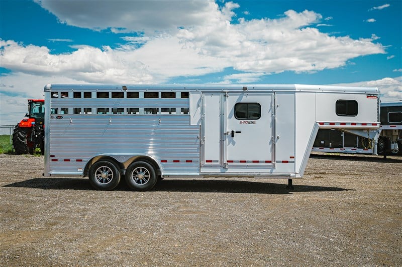 Trailer Photo 1