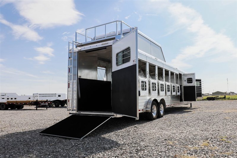 Trailer Photo 7