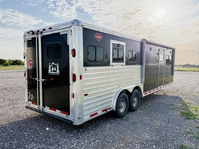 Trailer Photo 2