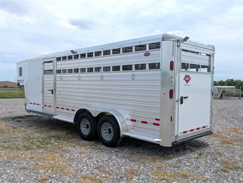Trailer Photo 2
