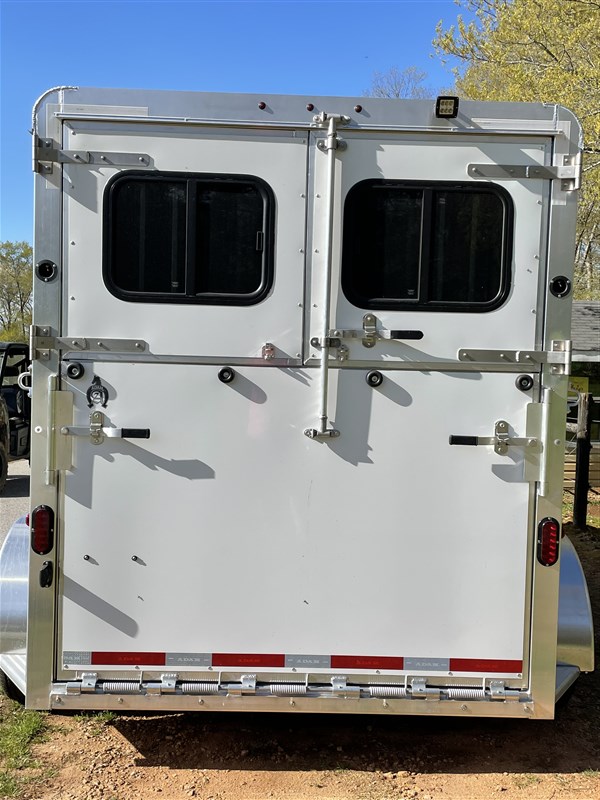 Trailer Photo 9