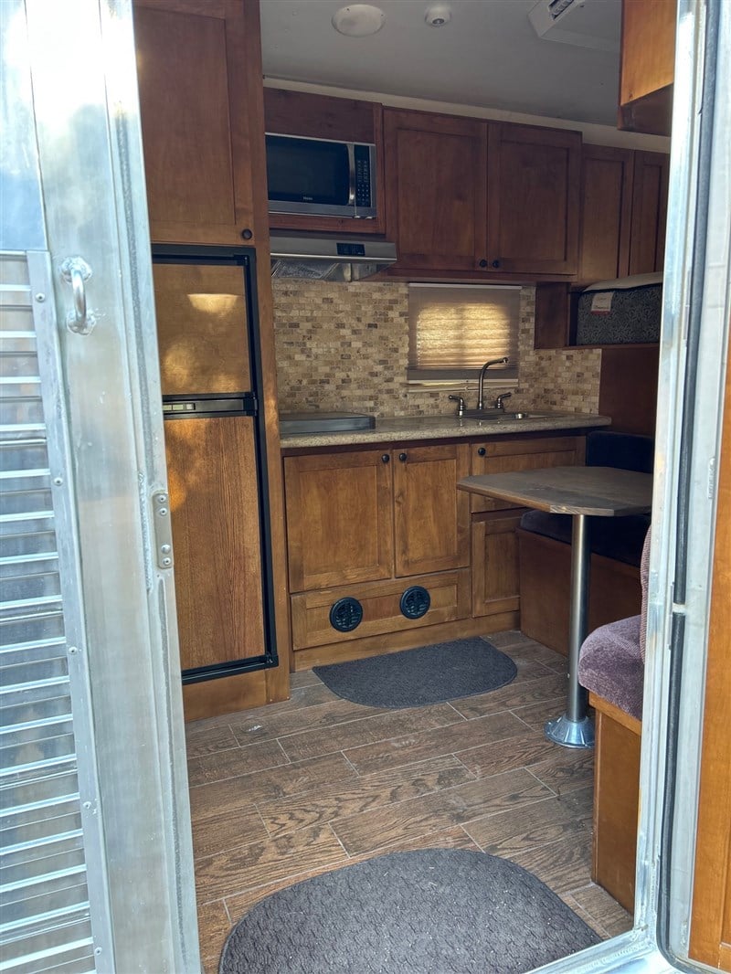Trailer Photo 6