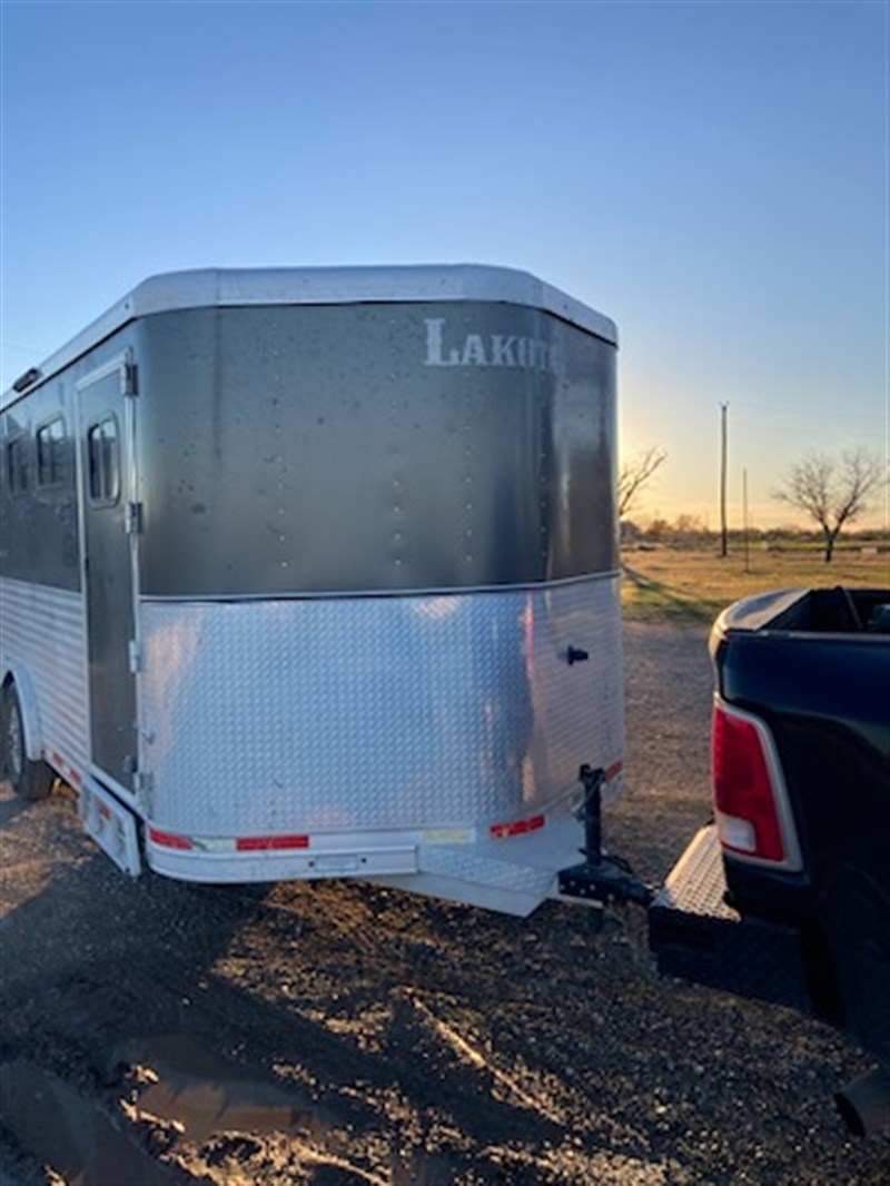 2018 Lakota 4 horse