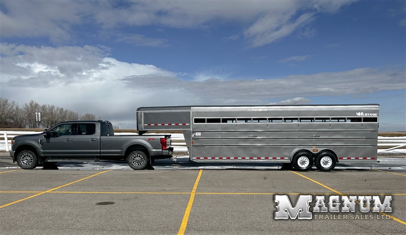 2024 Mustang 7'6"x24' trailer