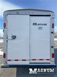 2024 Mustang 7'x15' 2-3 horse gooseneck stock combo trailer