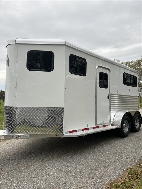 Trailer Photo 4