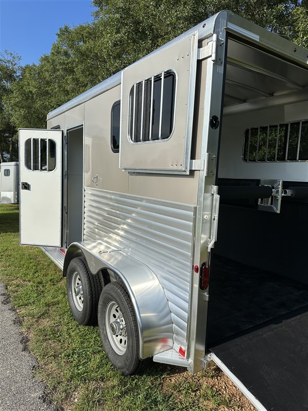 Trailer Photo 14