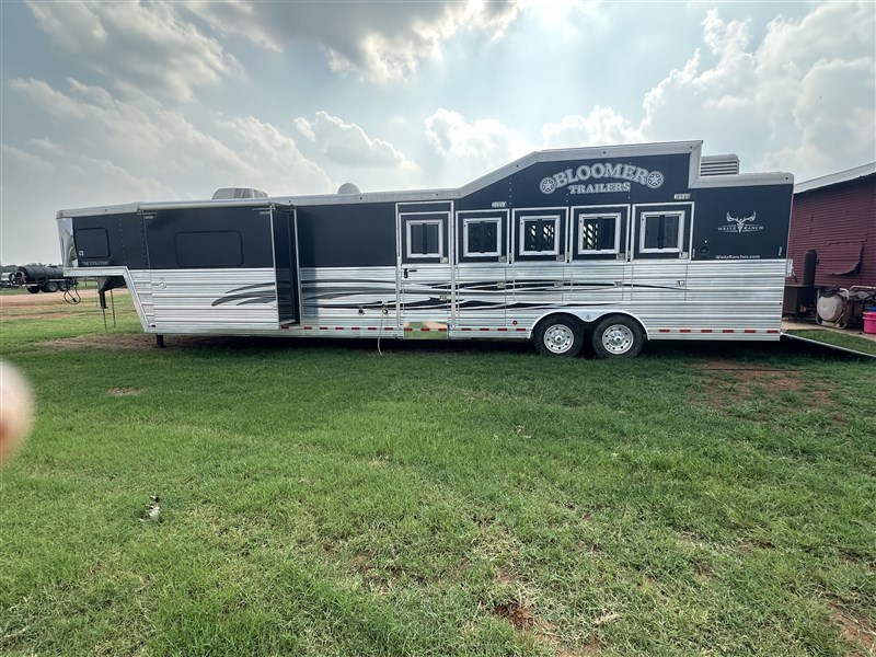 2013 Bloomer Aluminum LQ gooseneck