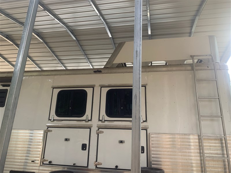 Trailer Photo 10