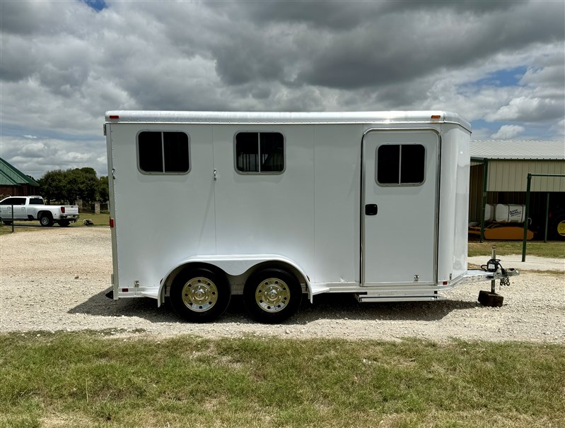 2005 Featherlite 2 horse bp