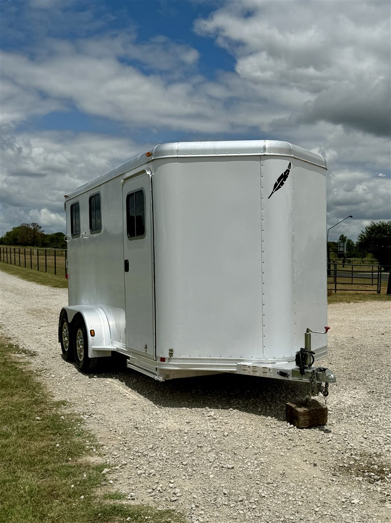 2005 Featherlite 2 horse bp