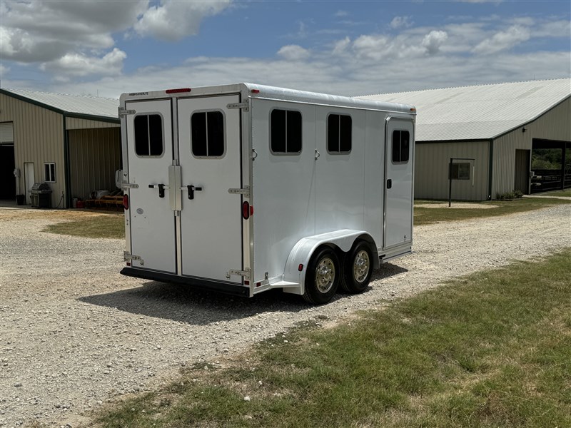 2005 Featherlite 2 horse bp