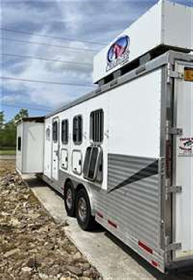 2011 Lakota charger 8415