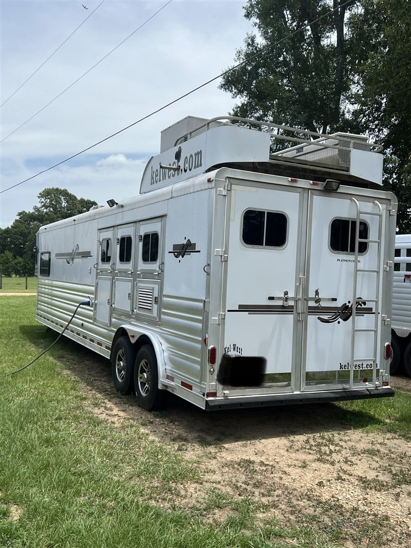 2007 Platinum Coach lq