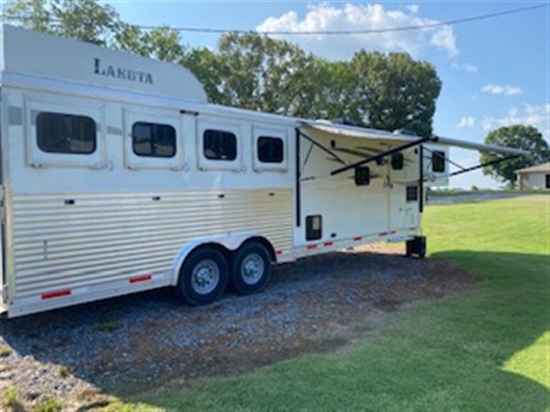 2019 Lakota charger 8411 rk