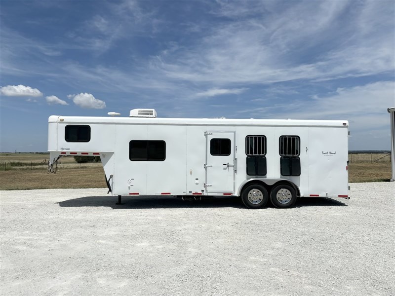 2013 Bison living quarters