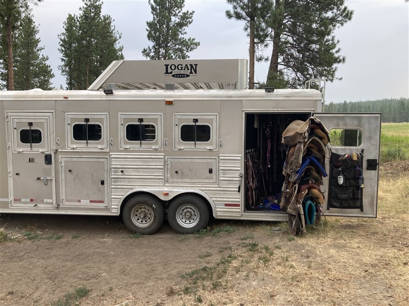 2011 Logan Coach razor xl