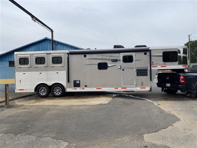 2019 Lakota charger8311