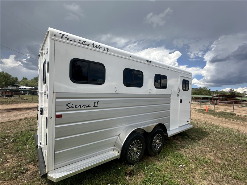 2023 Trails West sierra ii warmblood