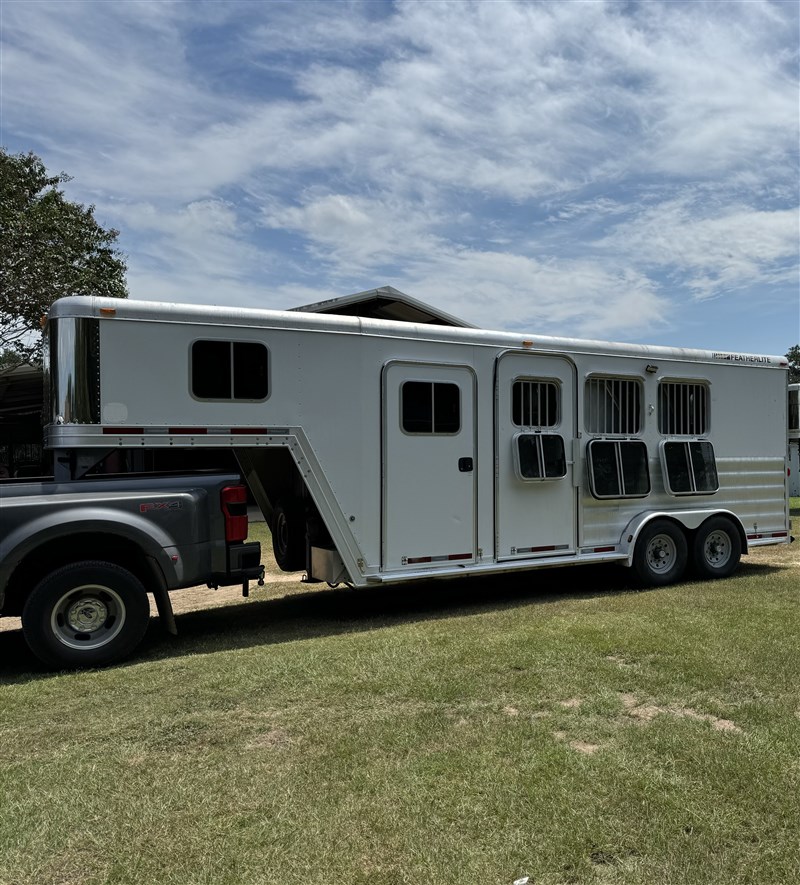 2007  Featherlite