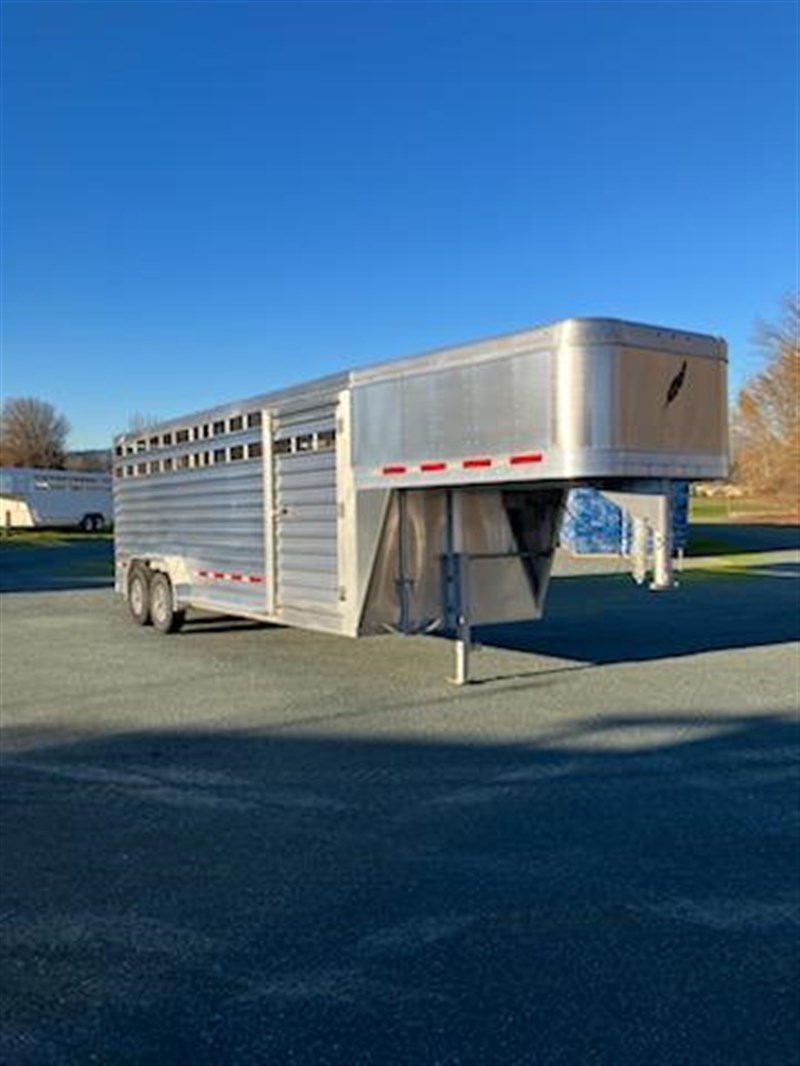 2025  Featherlite