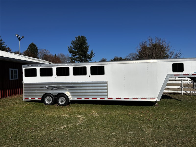2021  Featherlite