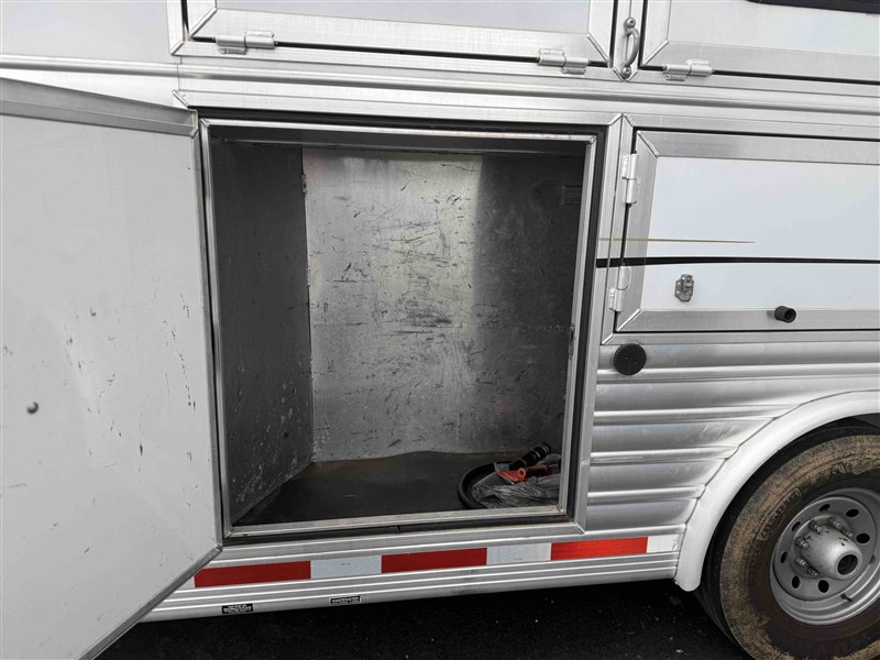 Trailer Photo 6