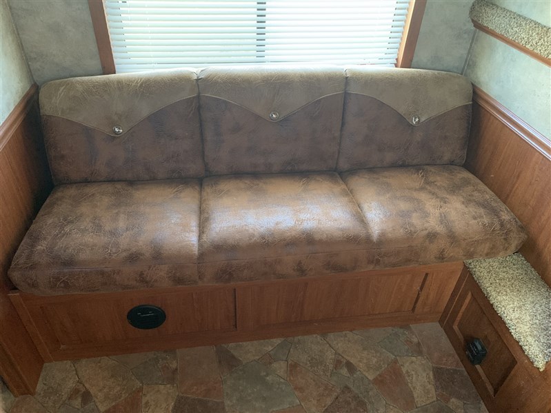 2015 Exiss stc 831 lq