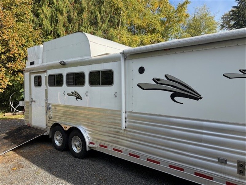 2022 Platinum Coach coach