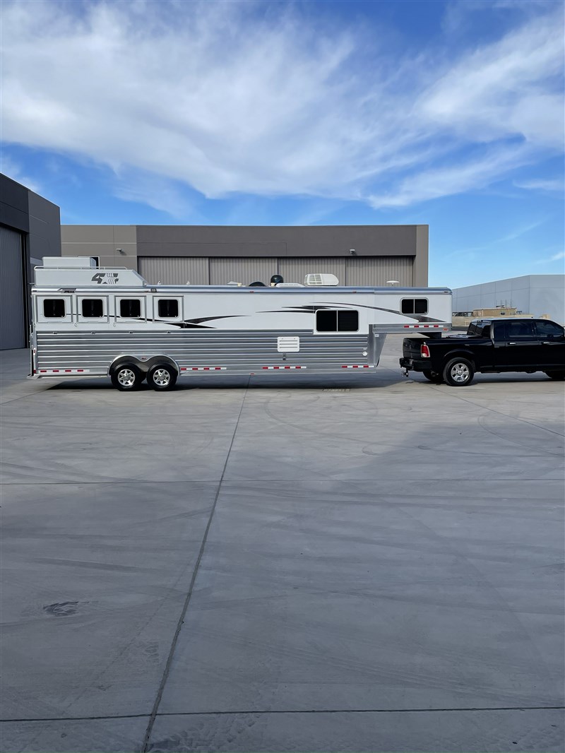 Trailer Photo 11