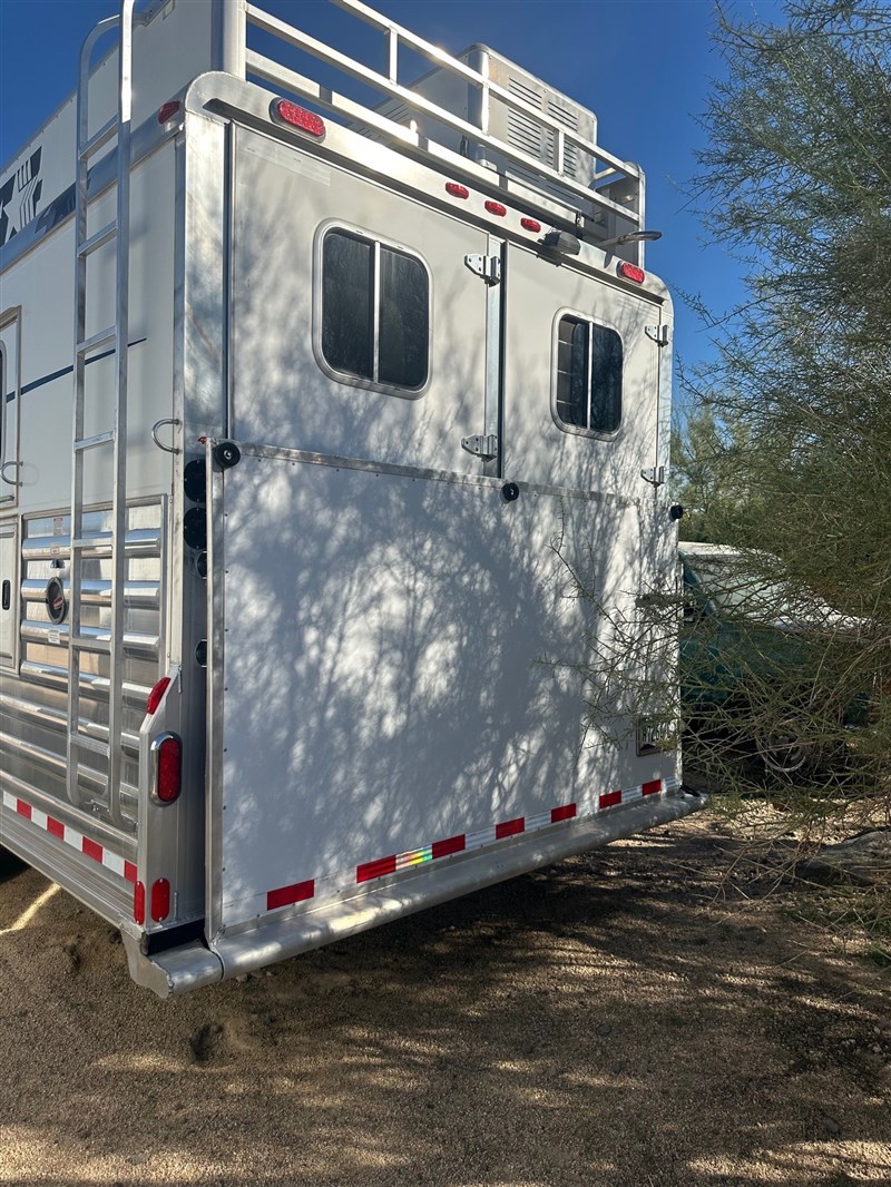 Trailer Image