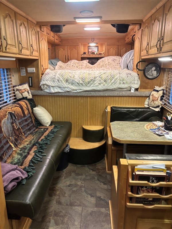 Trailer Photo 16