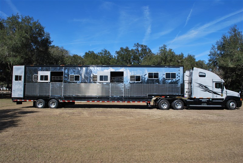 Trailer Photo 7