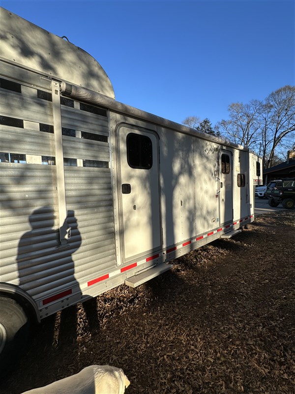 Trailer Photo 3