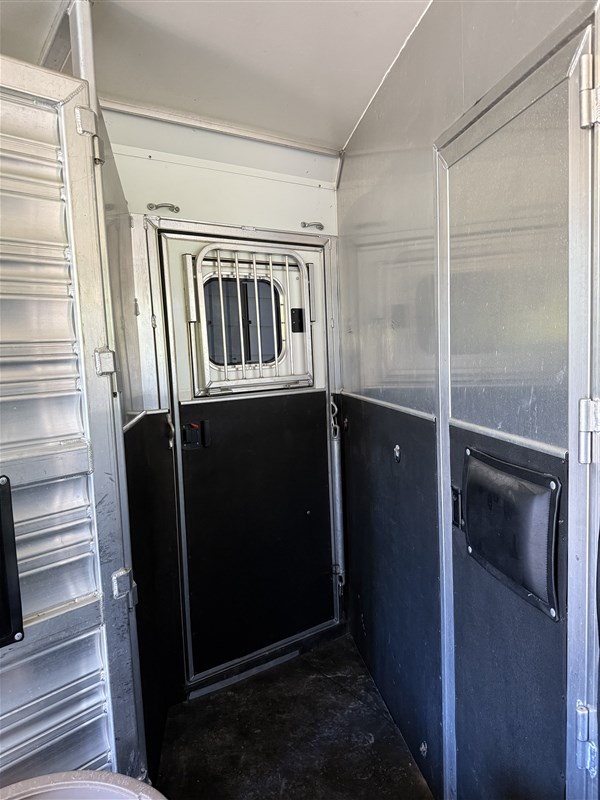 Trailer Photo 26