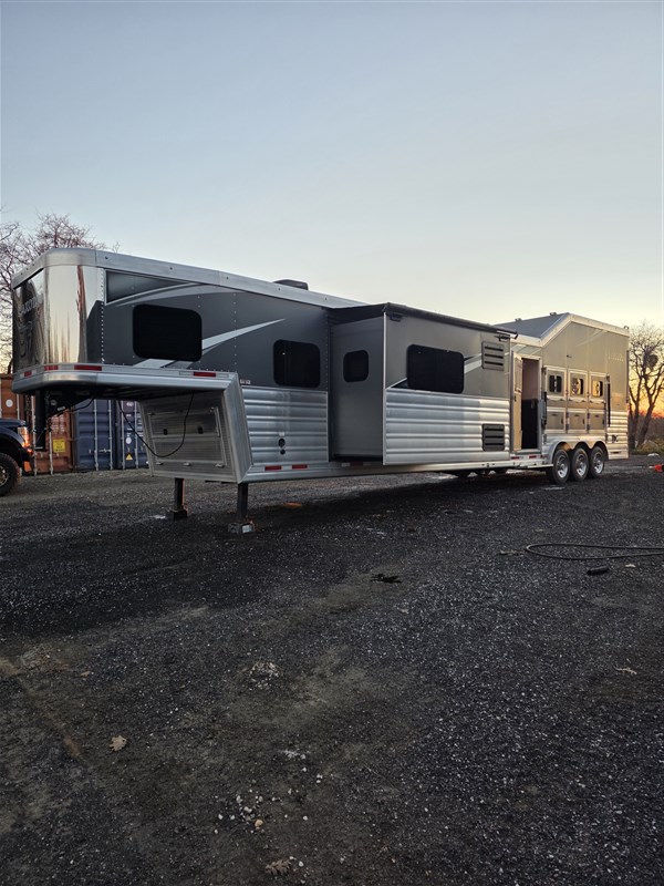 Trailer Photo 6