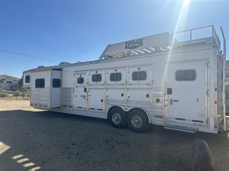 Trailer Photo 2