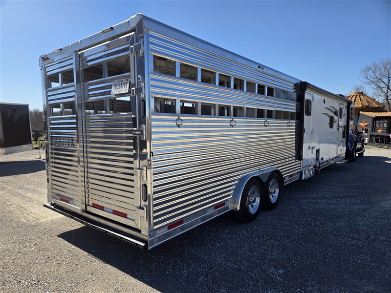 2021 Lakota le81611