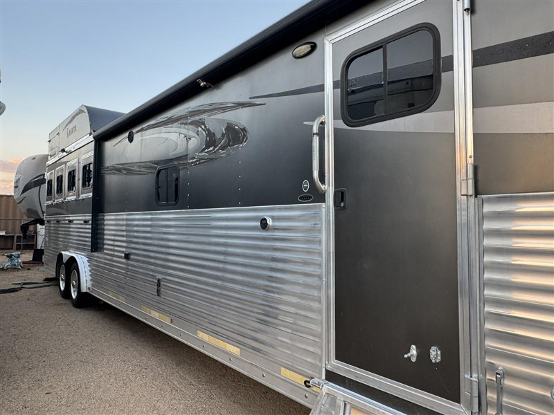 Trailer Photo 4