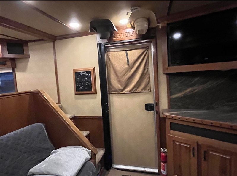 Trailer Photo 18