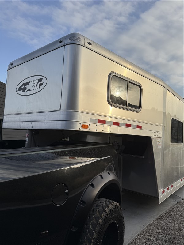 Trailer Photo 27