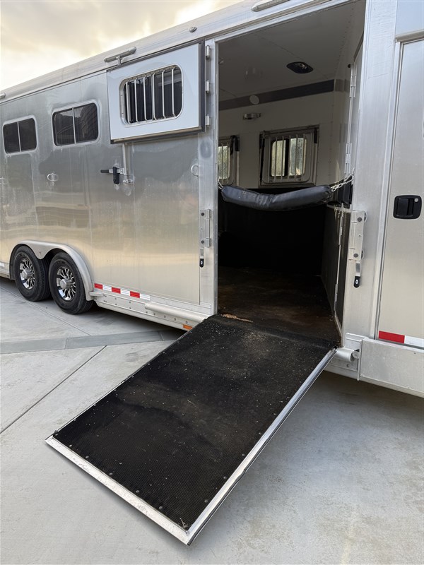 Trailer Photo 9