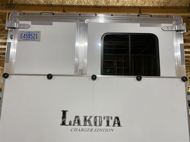 Trailer Photo 28