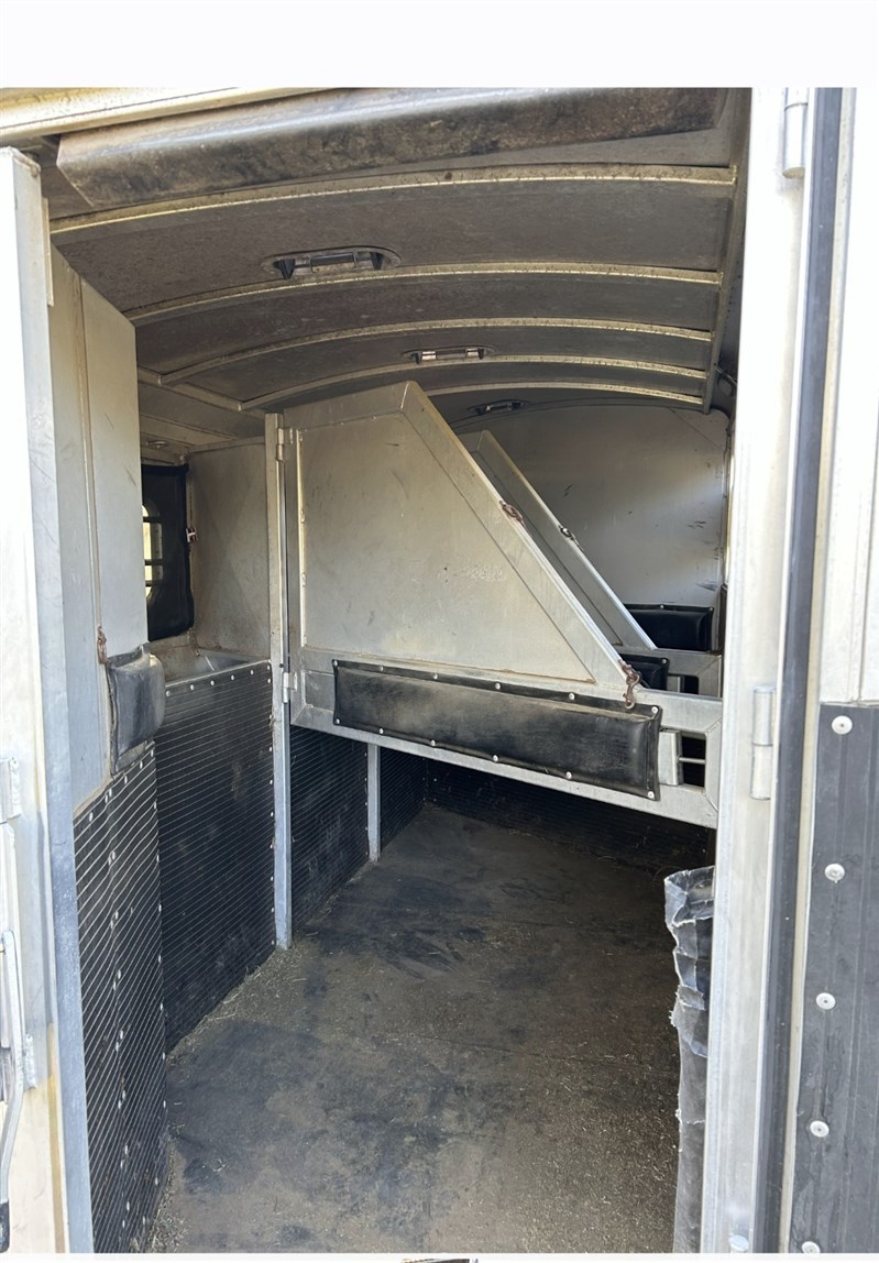 Trailer Photo 24