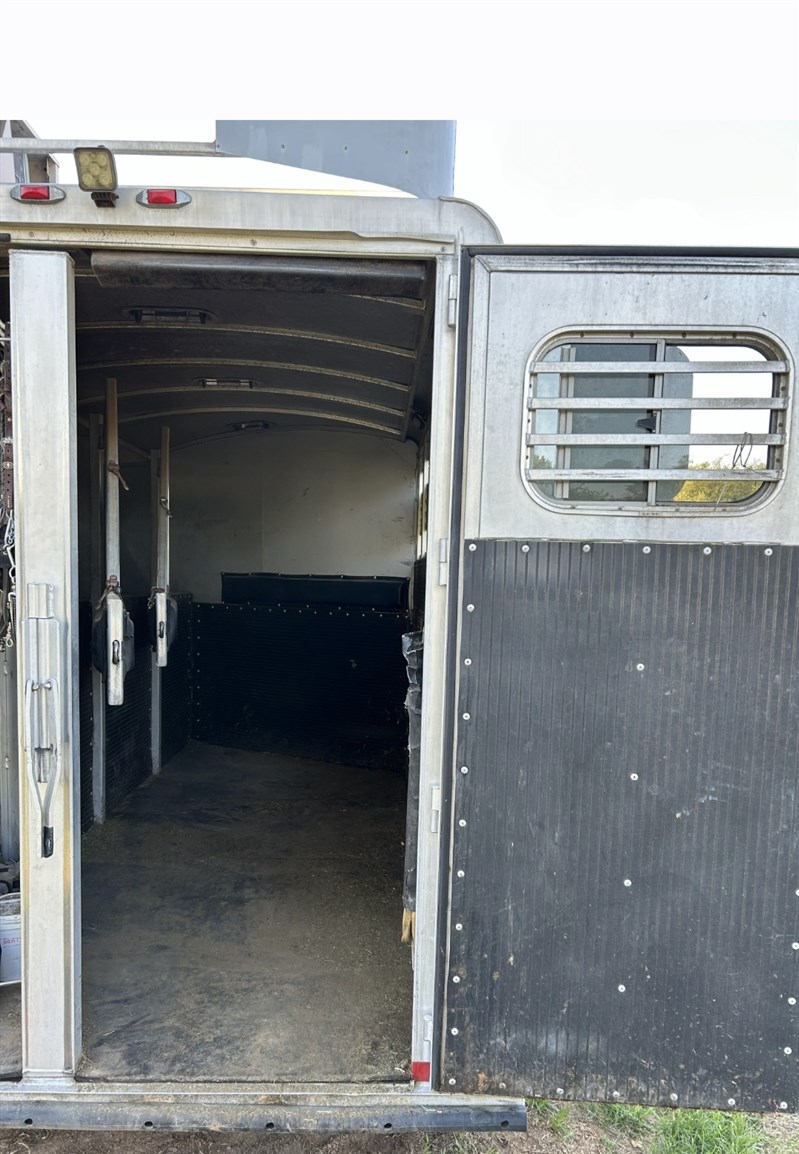 Trailer Photo 25